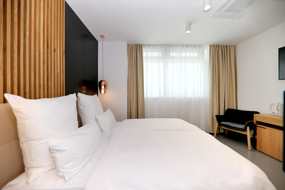 White Rooms by Belmont Realty