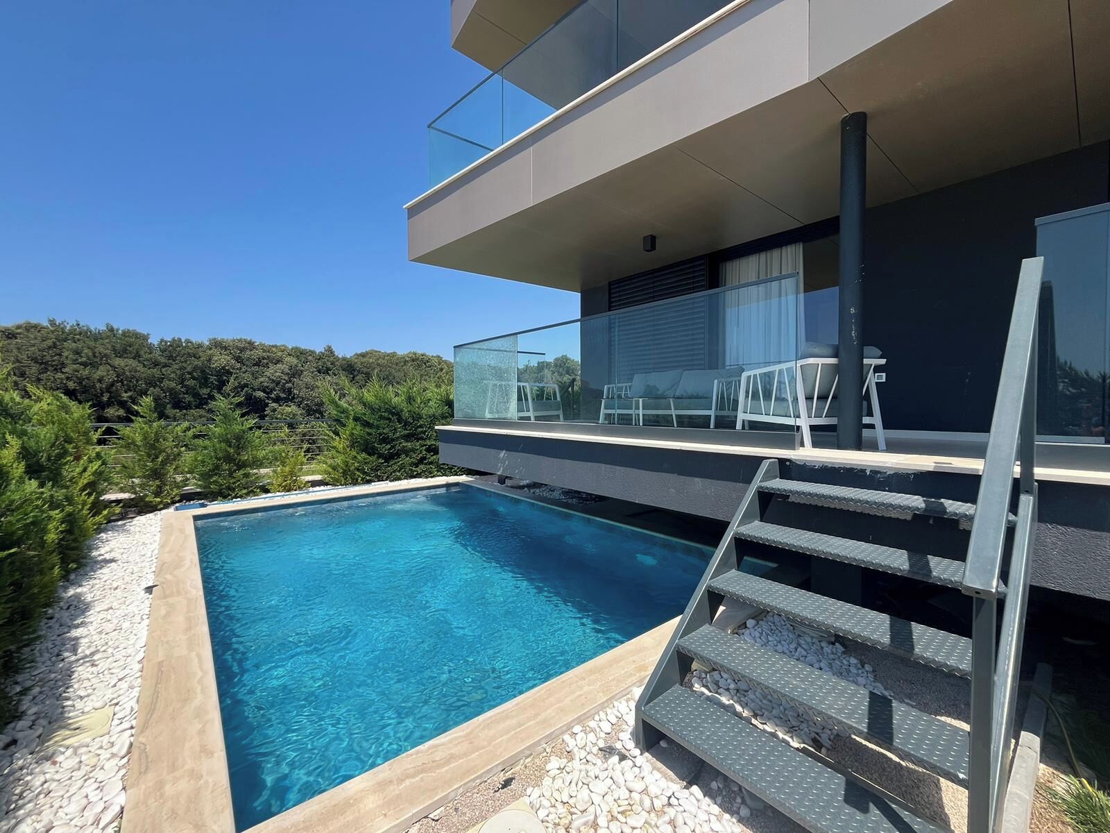 Zados Luxury Residence