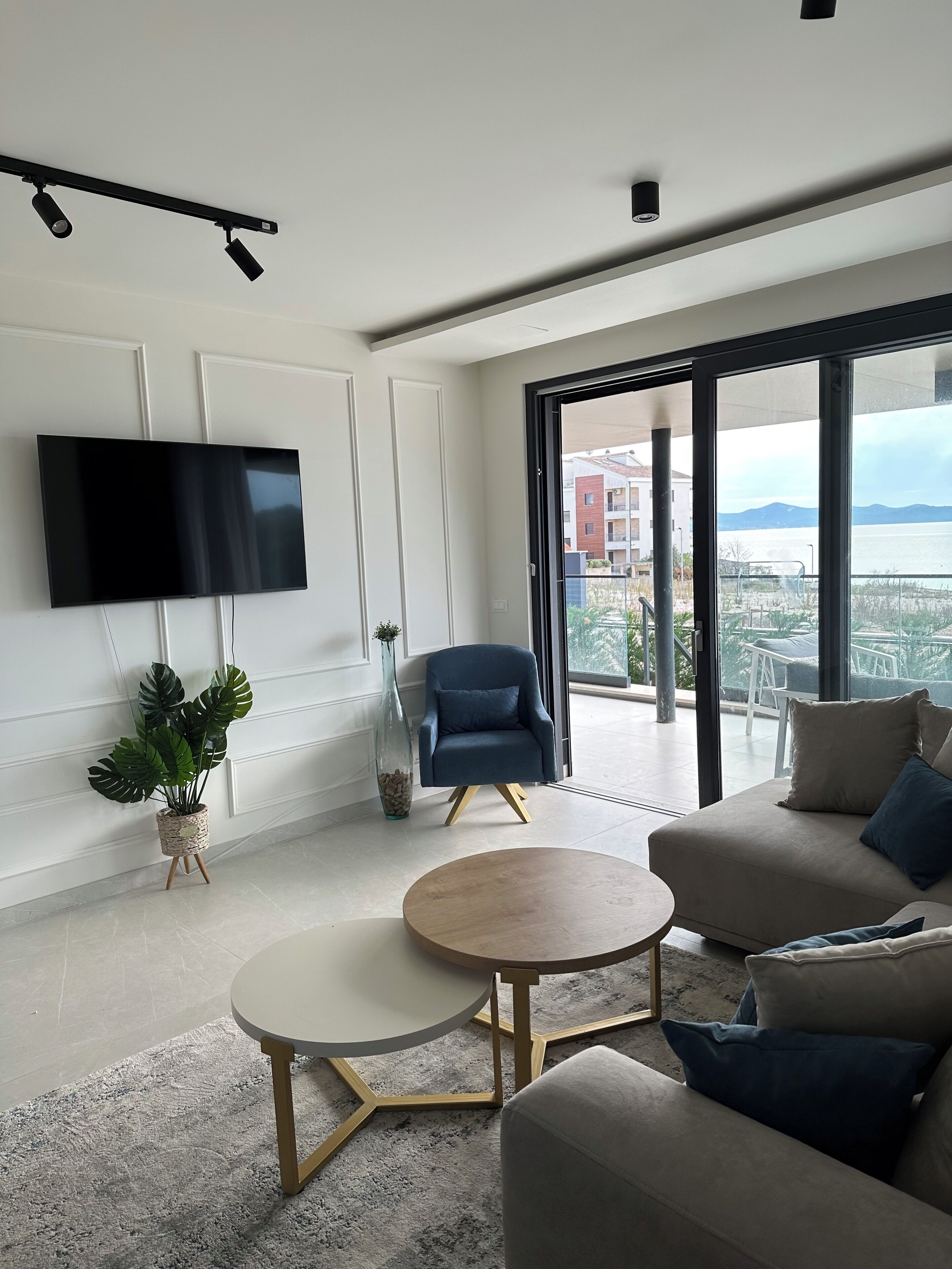 Zados Luxury Residence