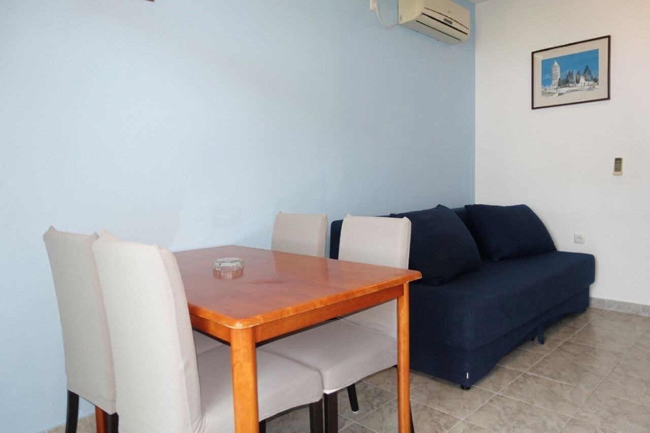 Apartments Ivo