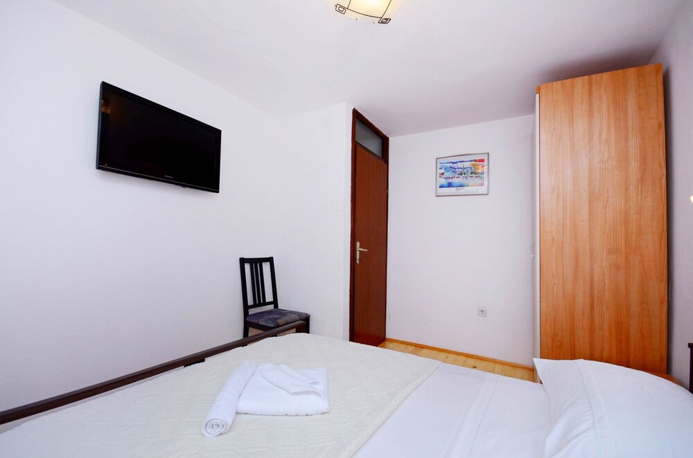 House Milovan