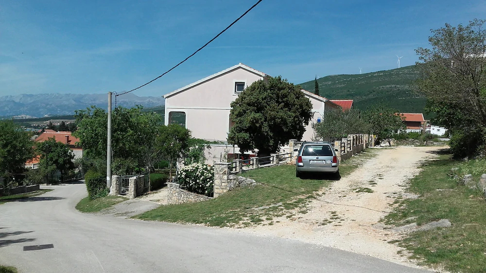 Apartments Smilje & Maslina