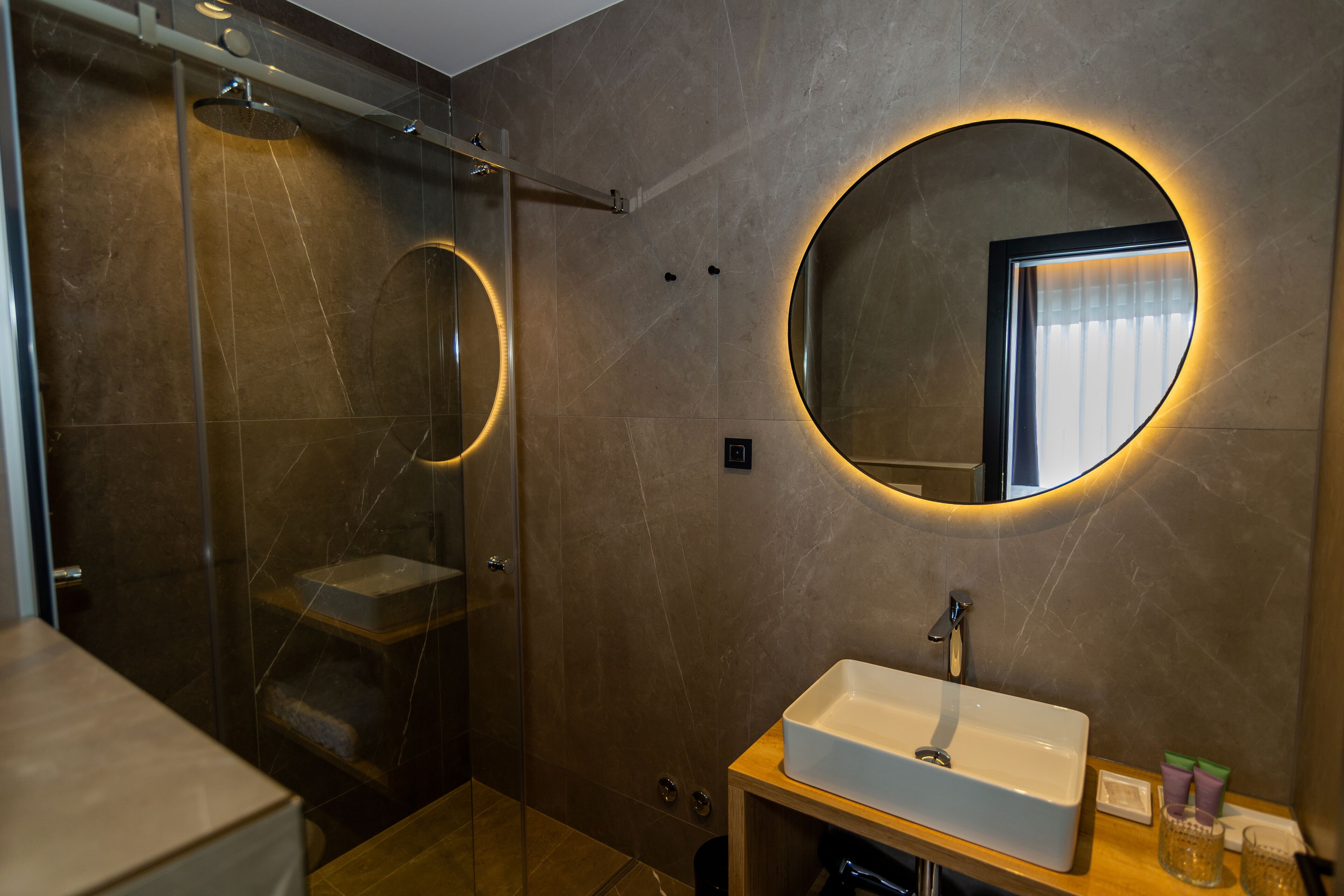 Boutique Rooms 76