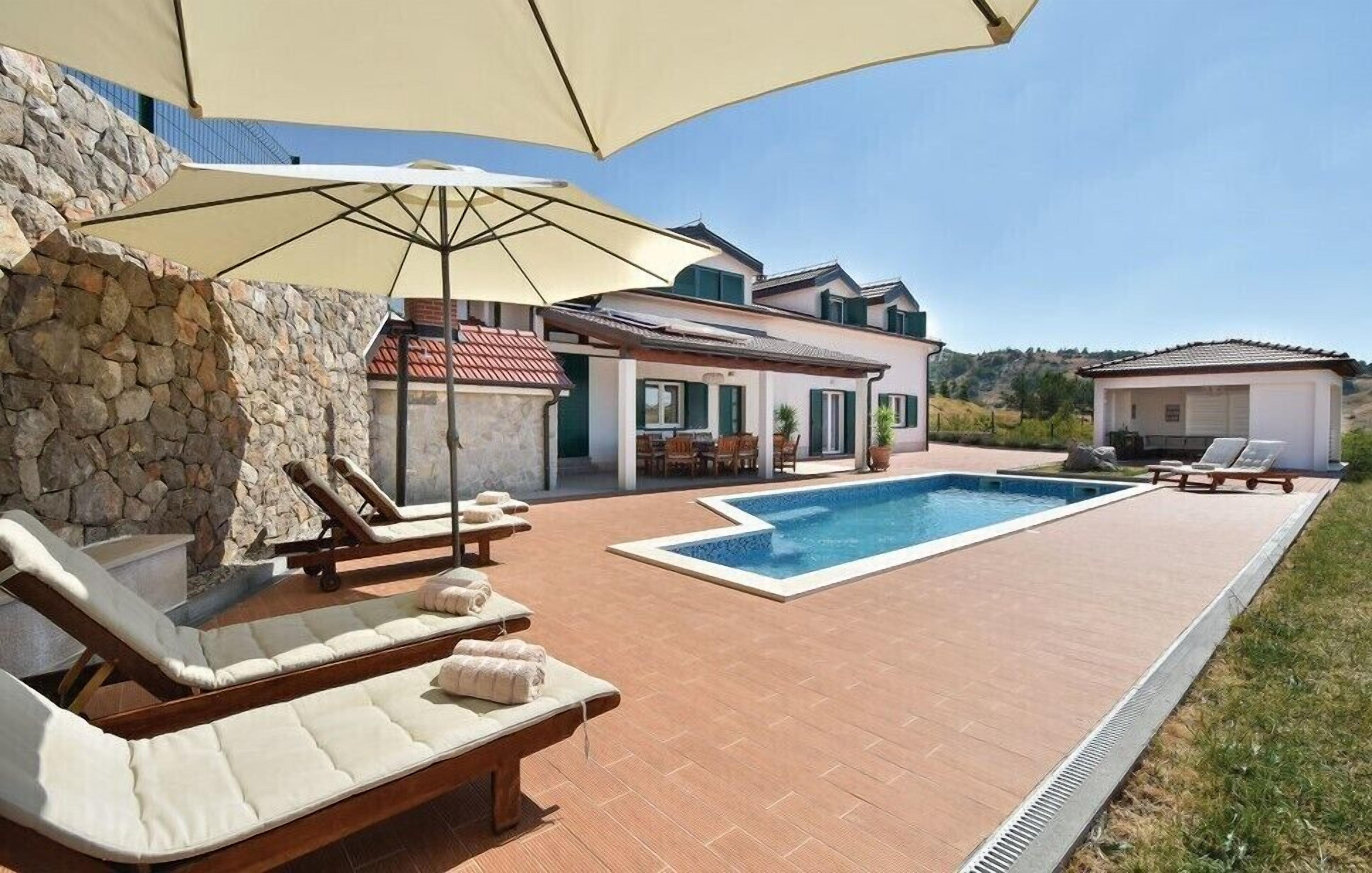 Holiday Home Svilaja