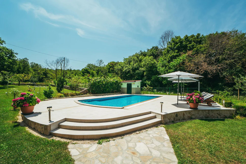 Holiday House Estera