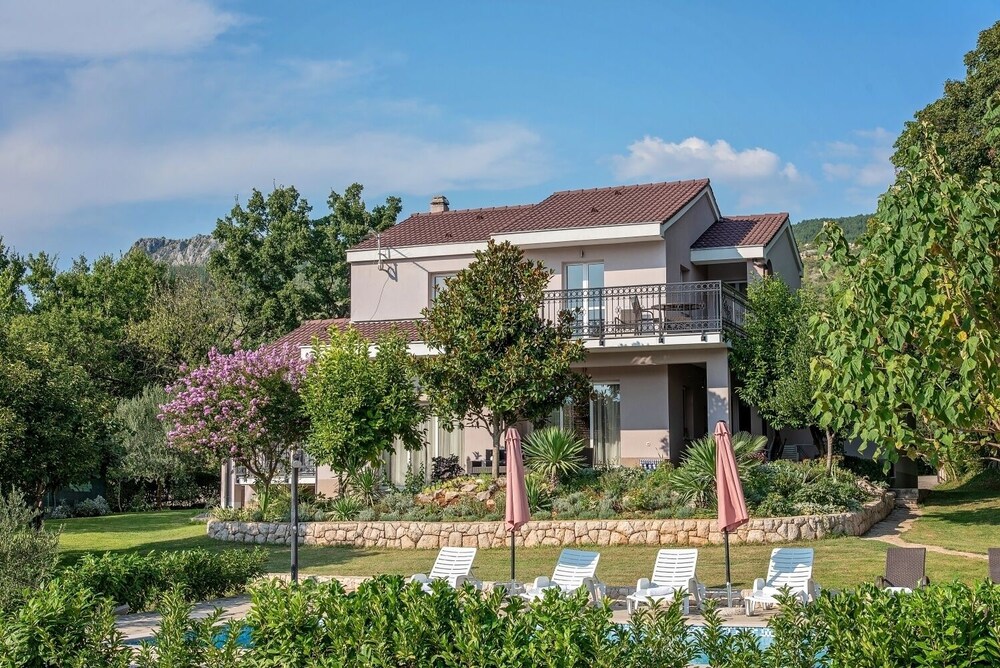 Zen Villa