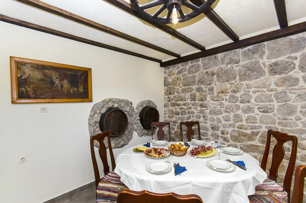 House Alka