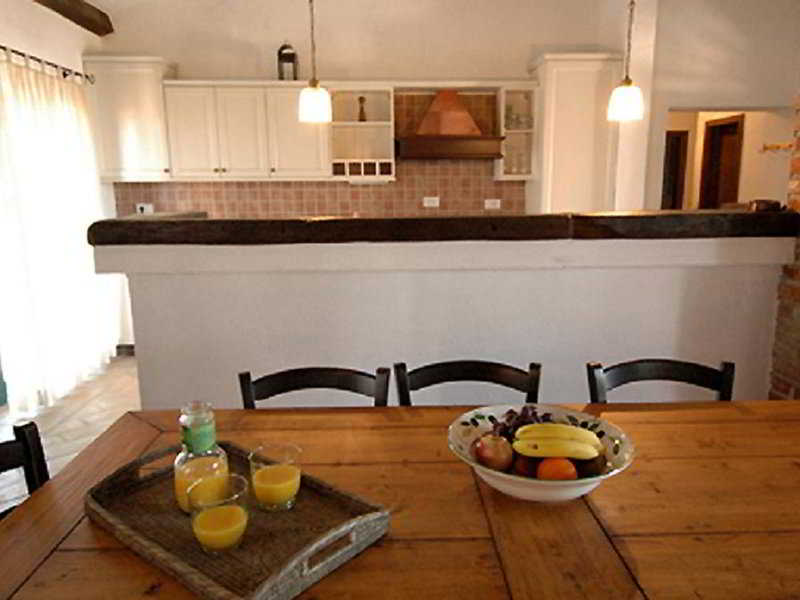 Villa Barat
