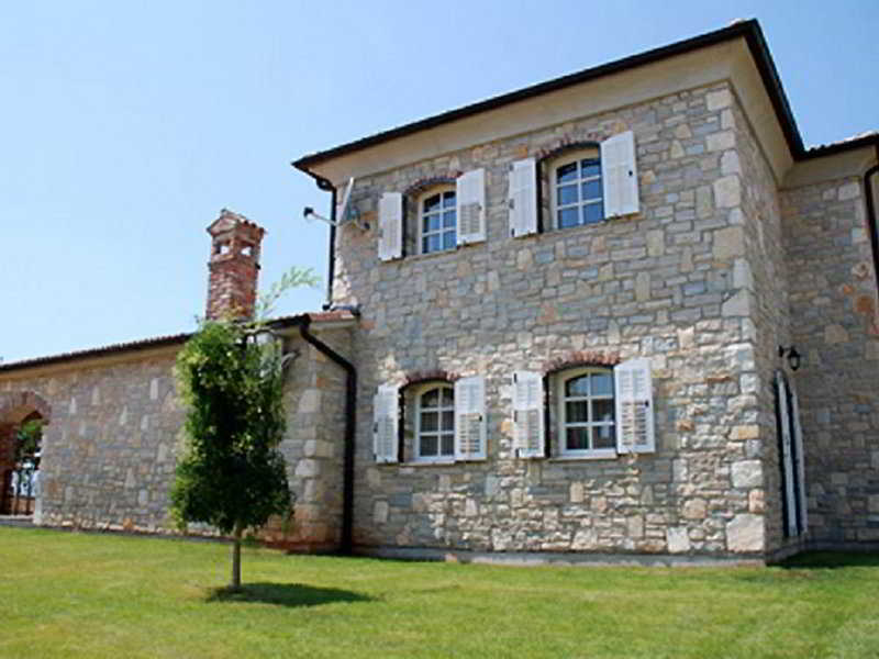 Villa Barat