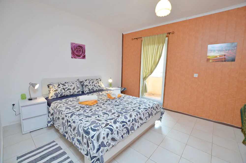 Apartments Davor