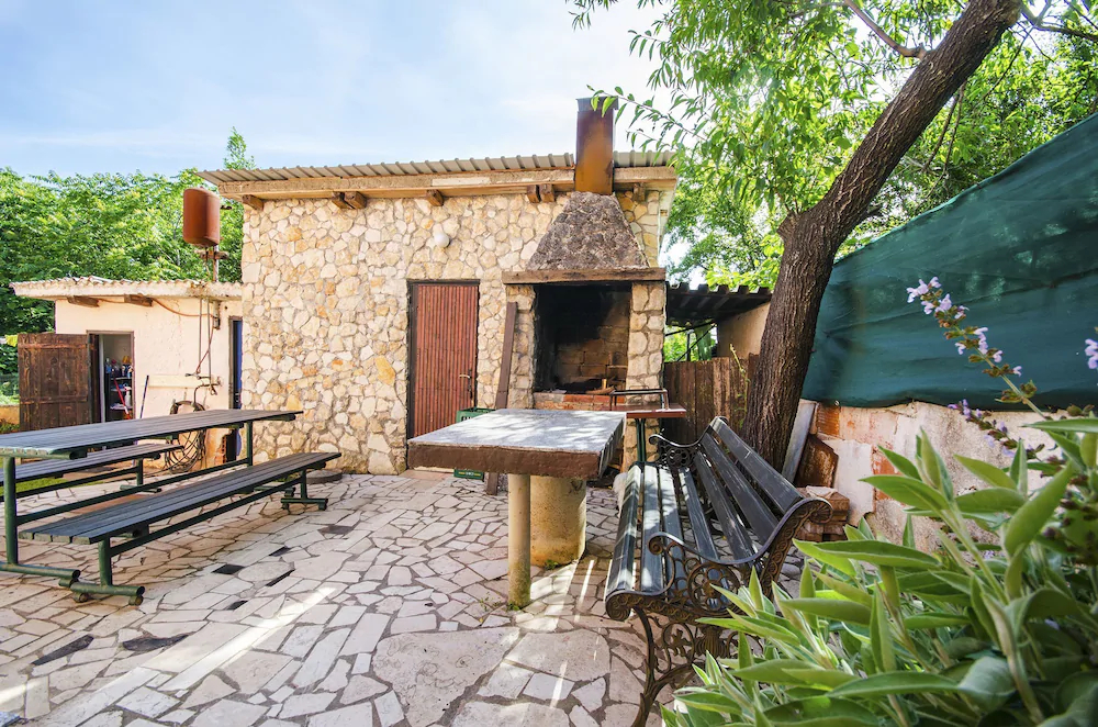Apartments Davor
