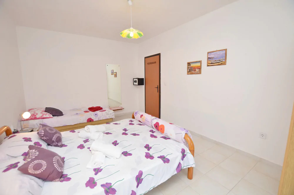 Apartments Davor