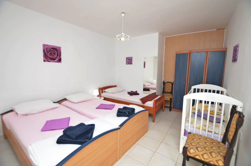 Apartments Davor