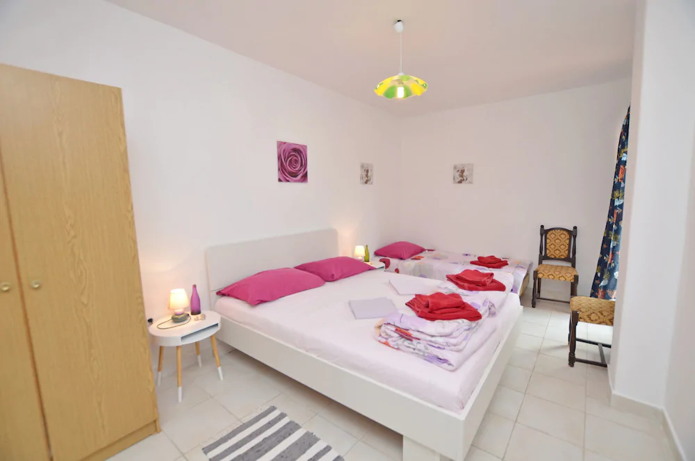 Apartments Davor
