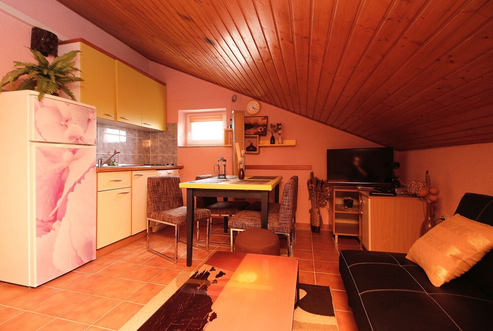 Holiday House Vesna