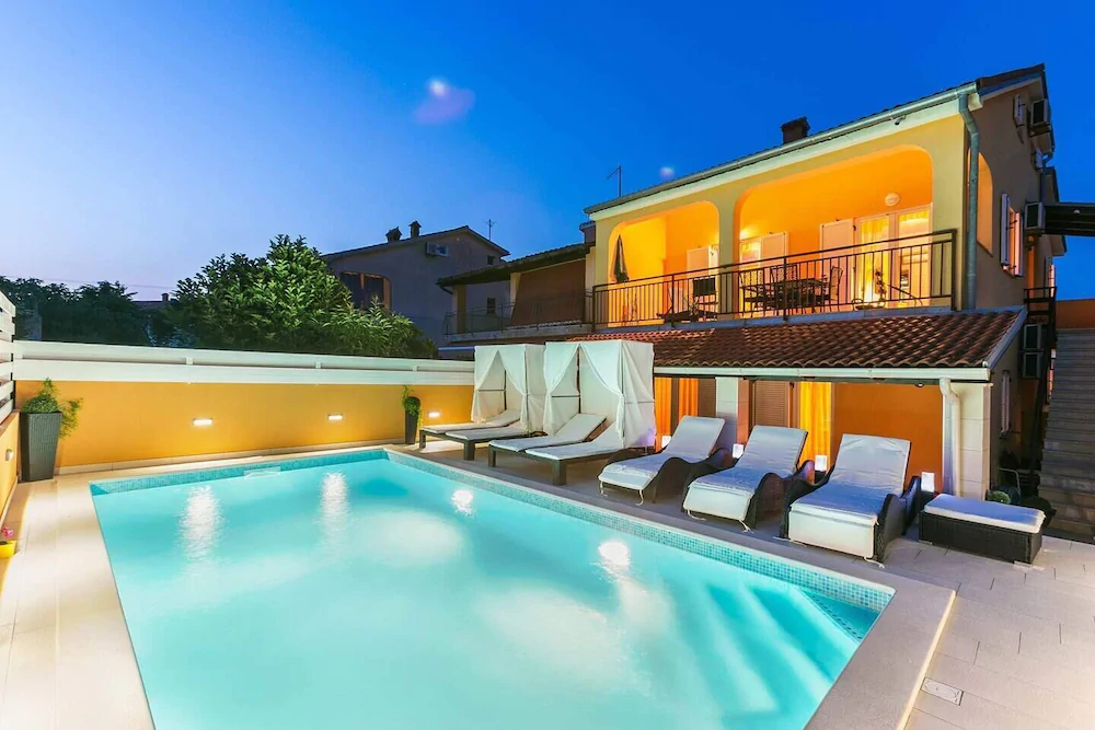 Holiday House Vesna