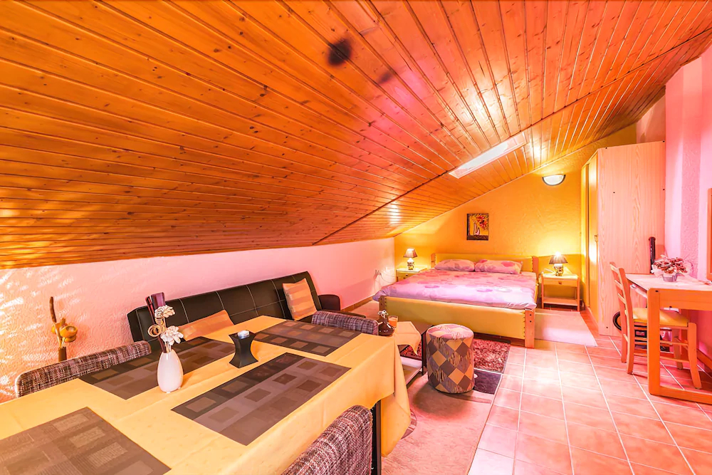 Holiday House Vesna
