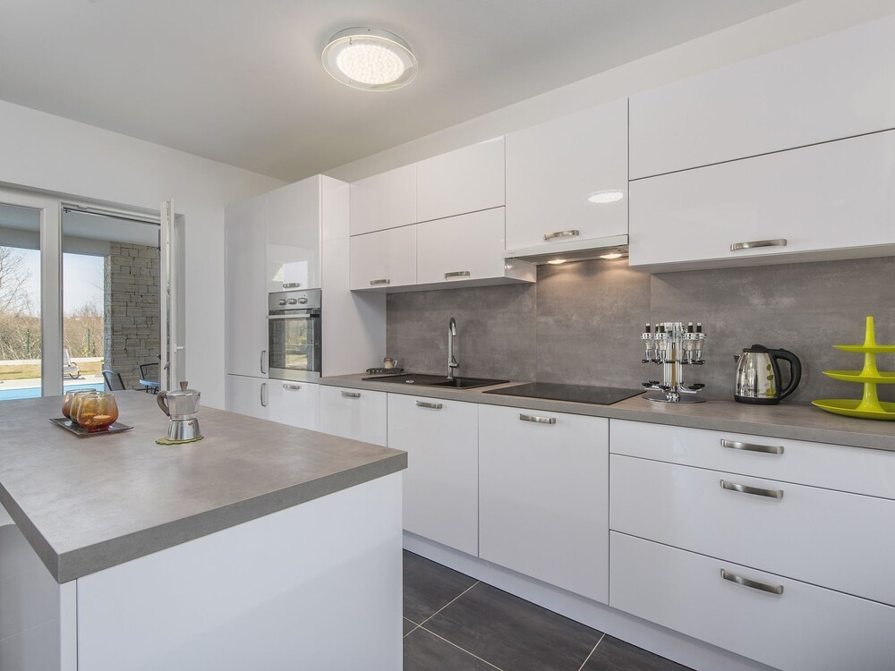 Villa Ragusa Near Rovinj - 3 Br Villa