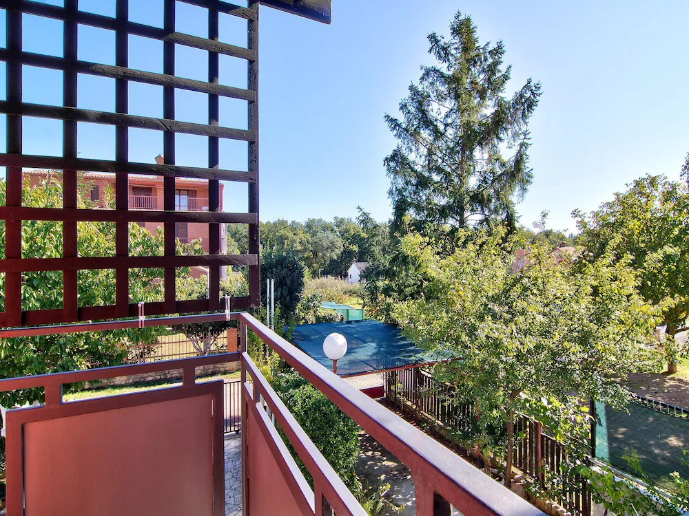 Apartments Ana Valbandon