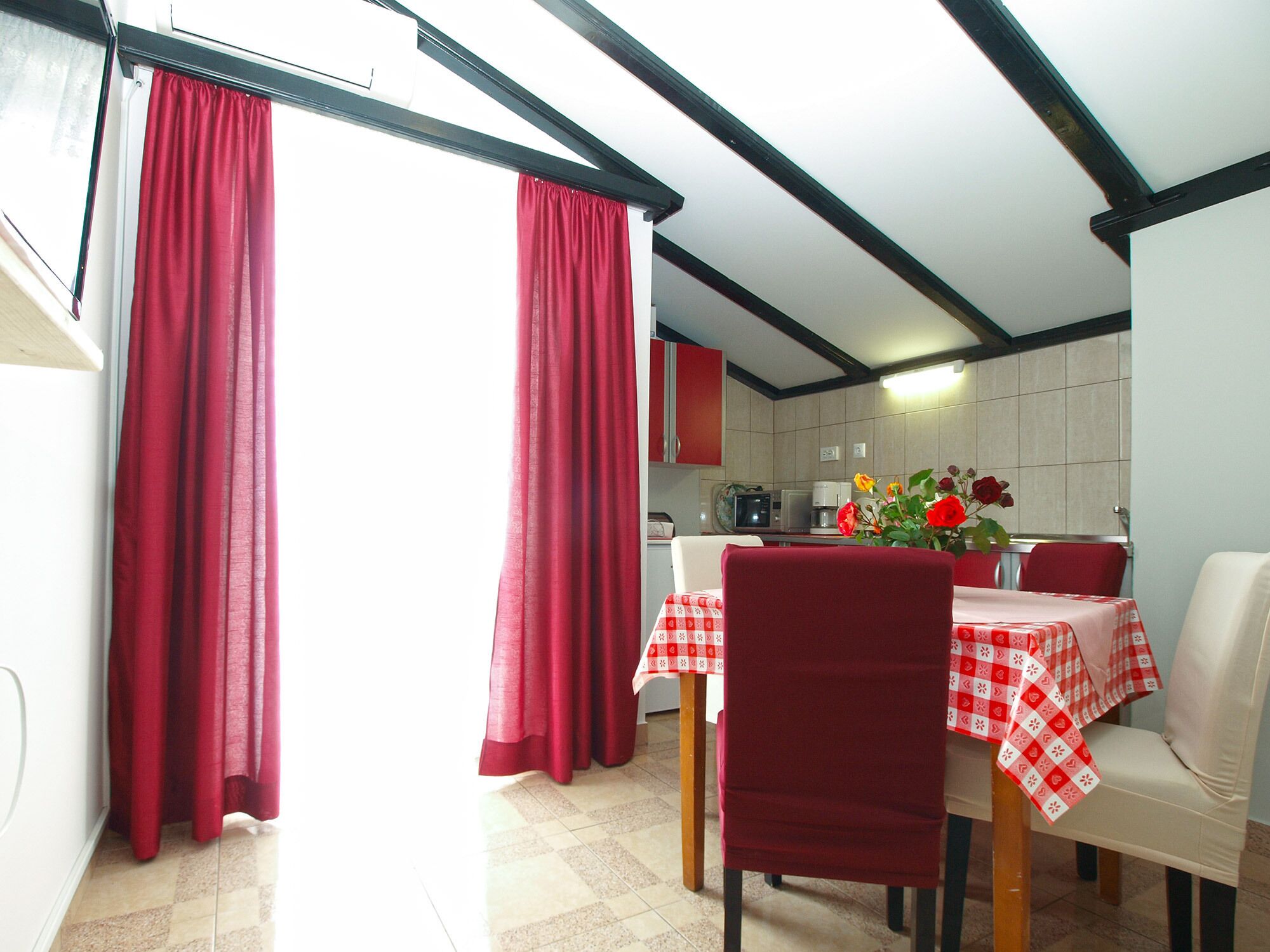 Apartments Dragica 1251