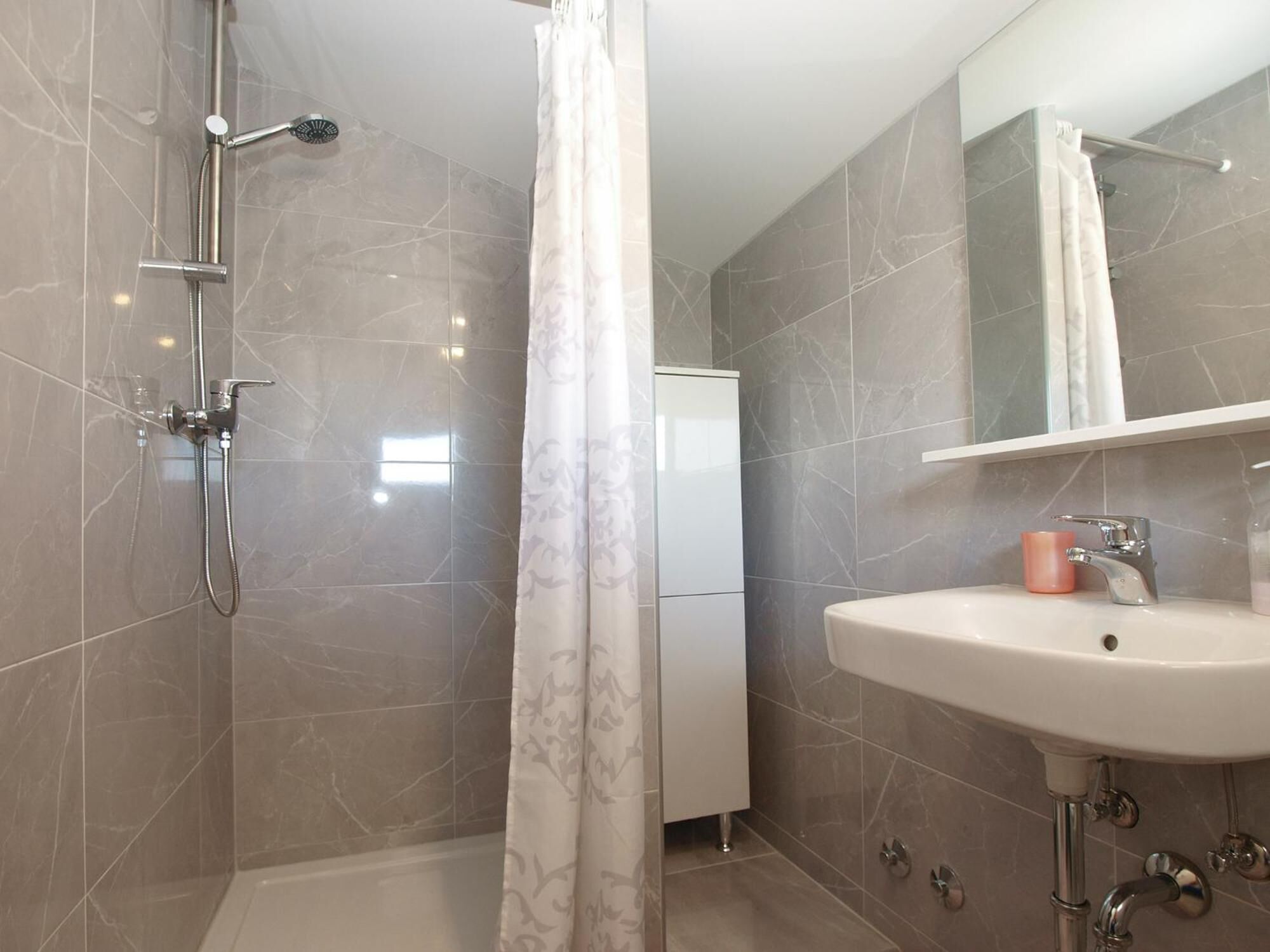 Apartments Dragica 1251