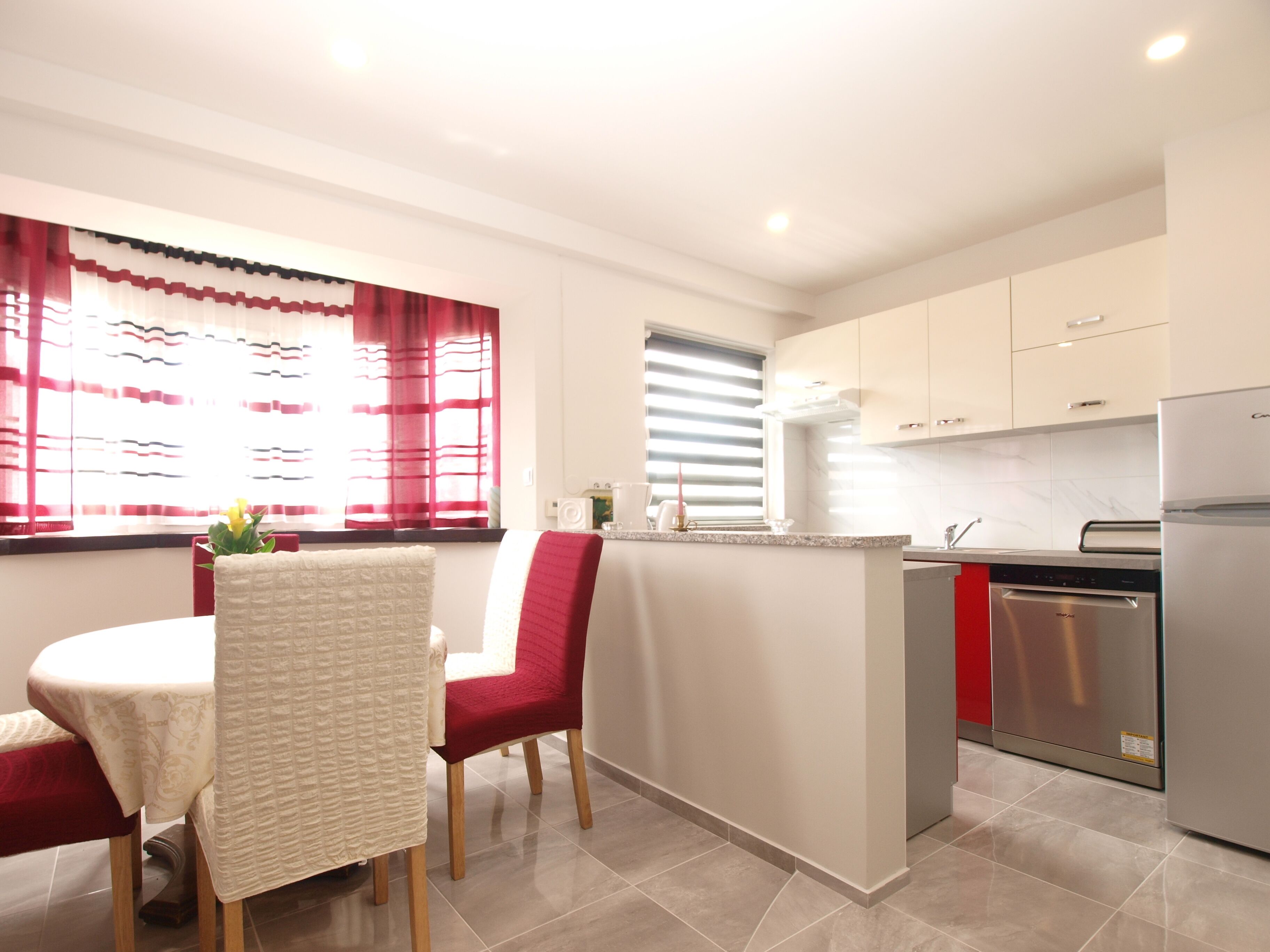 Apartments Dragica 1251