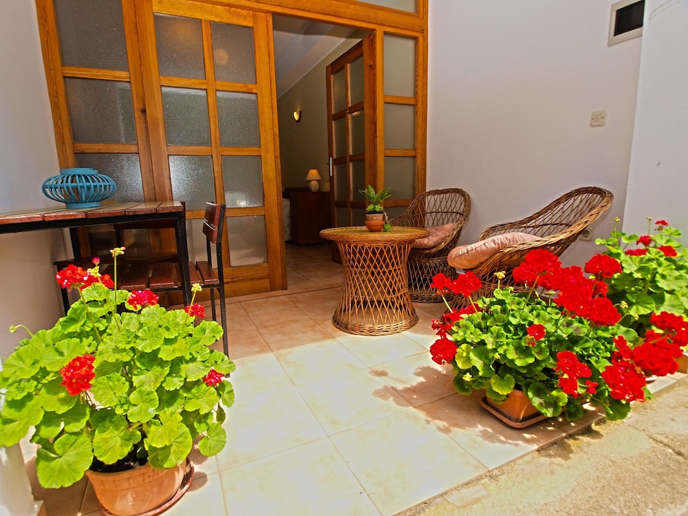 Apartments Milio 1105