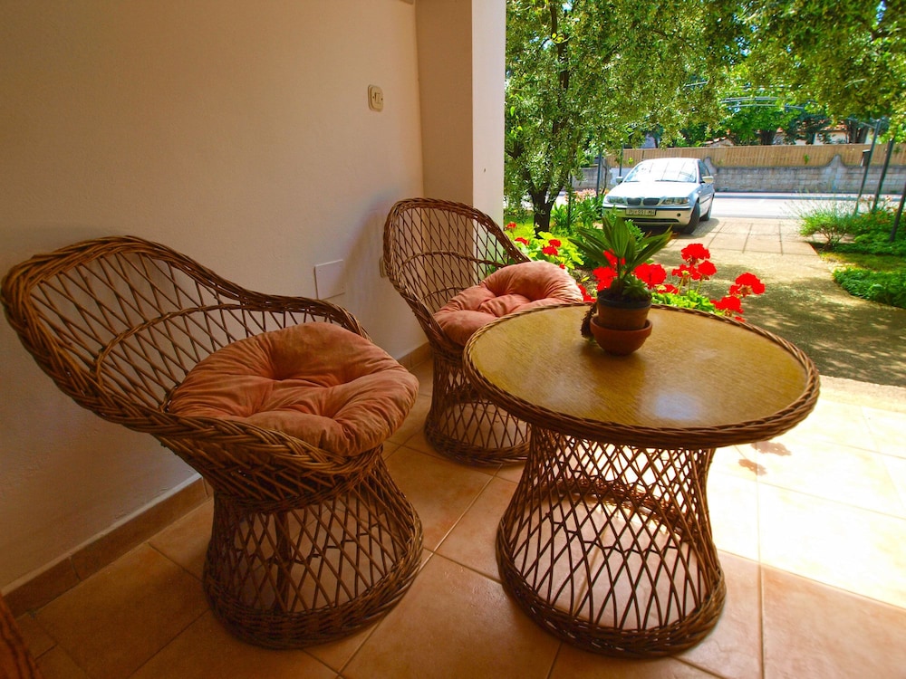 Apartments Milio 1105