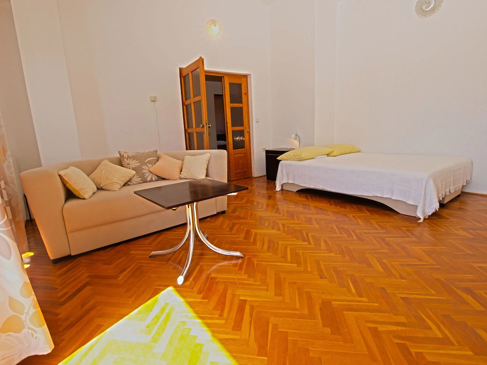 Apartments Milio 1105