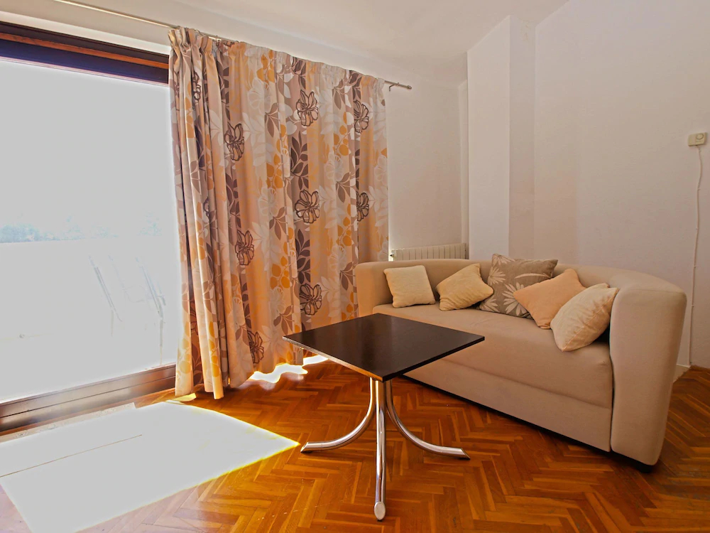 Apartments Milio 1105