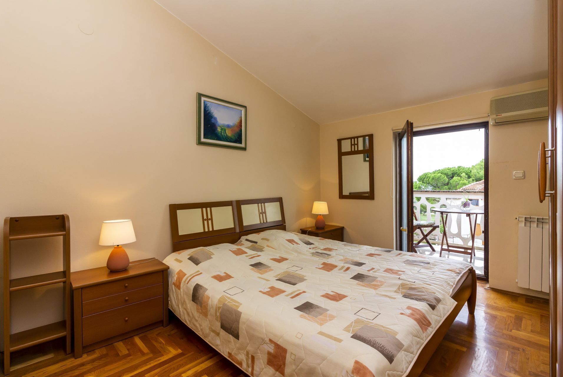Apartments Mir