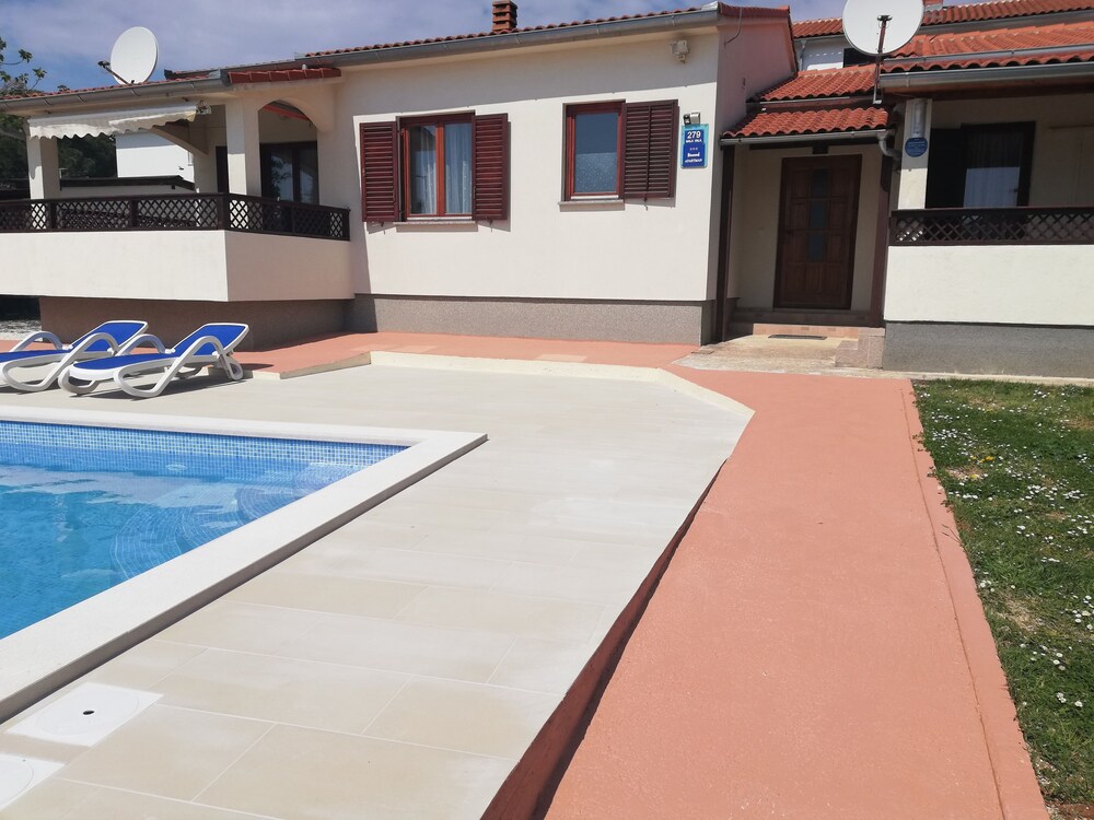 Apartments Rudez