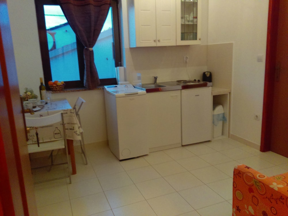 Apartments Snjezana