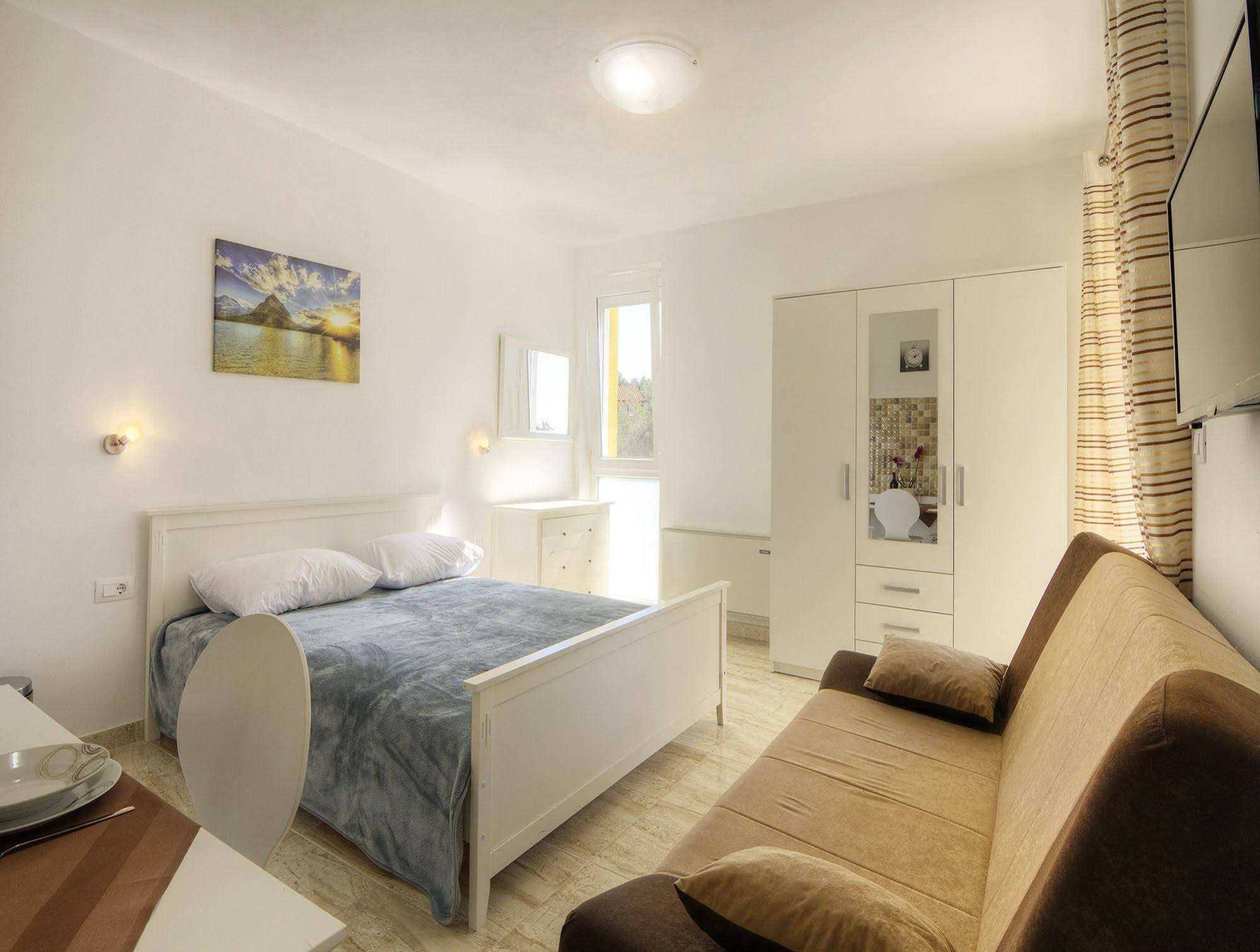 Apartments Villa Nina