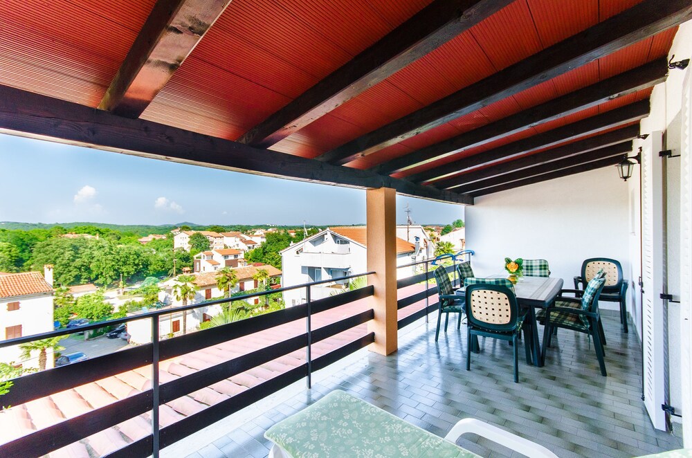 Apartments Ester
