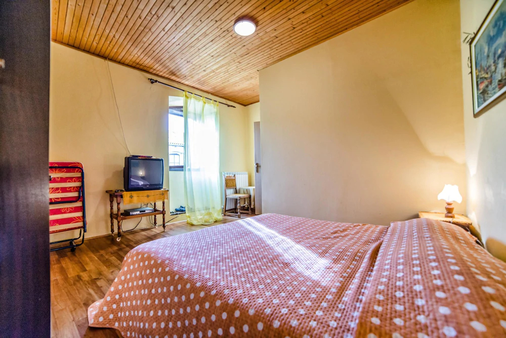Apartments And Rooms Nela