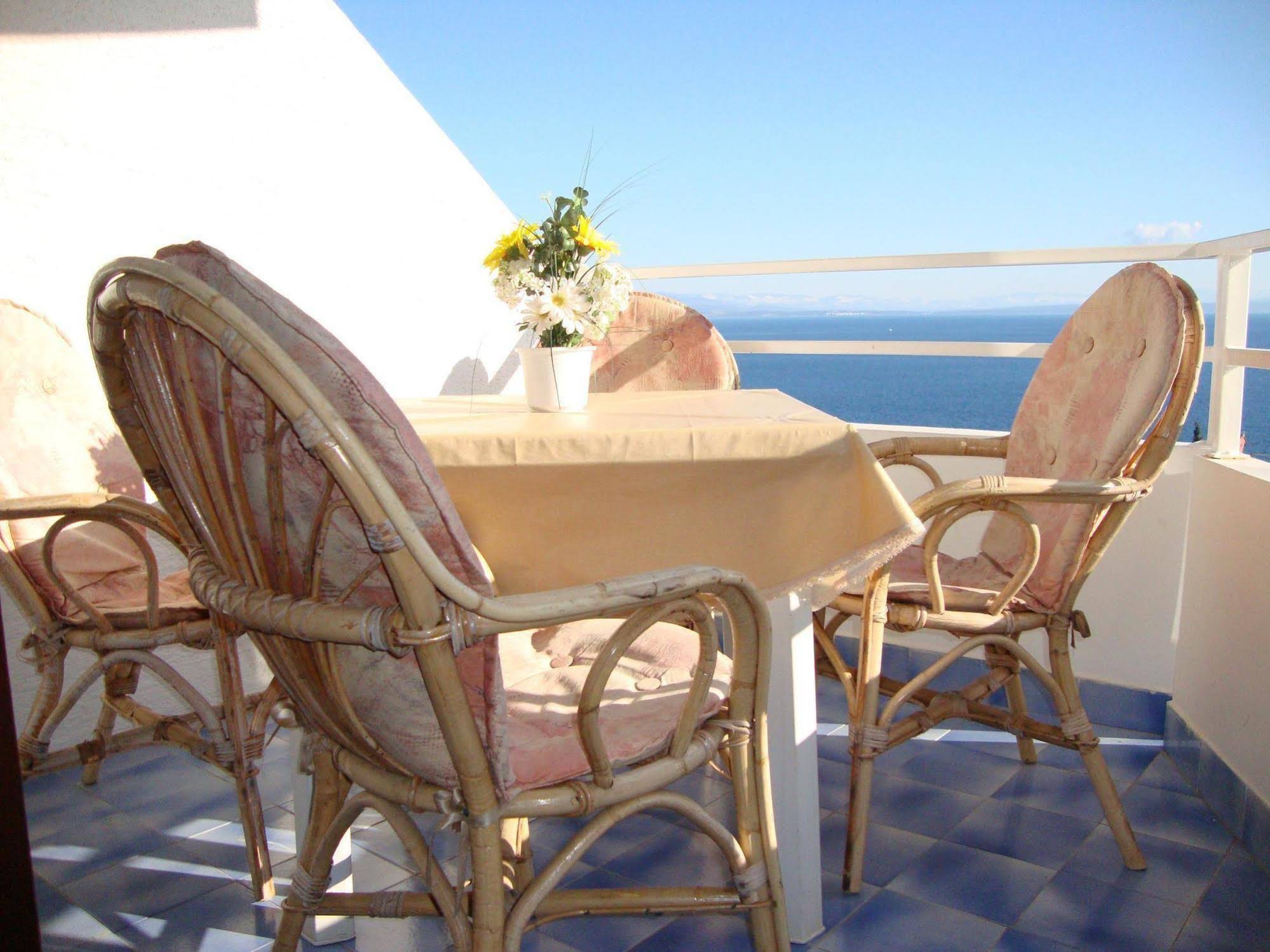 Villa Roses