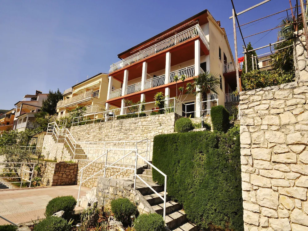 Apartments Paliska