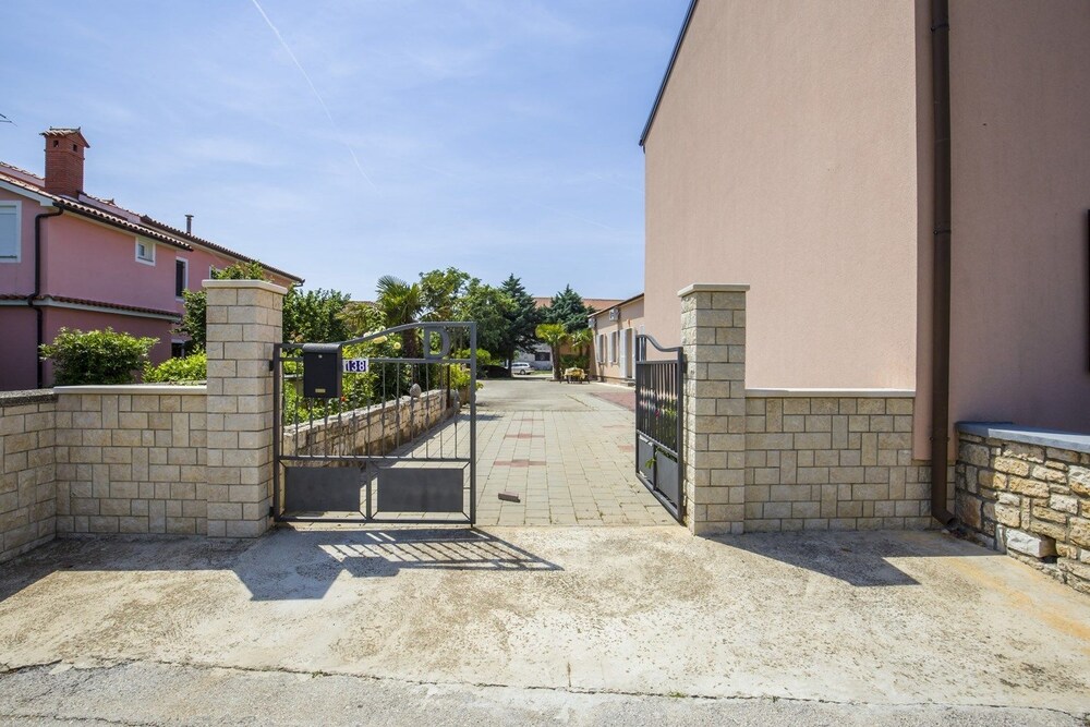Apartments Zazah