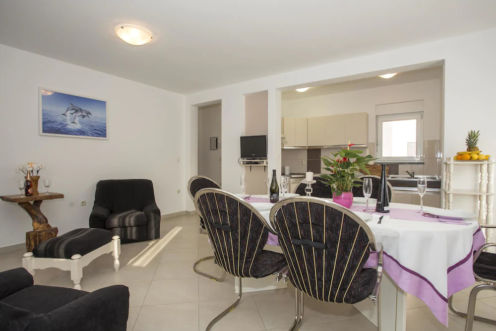 Holiday House Leonida