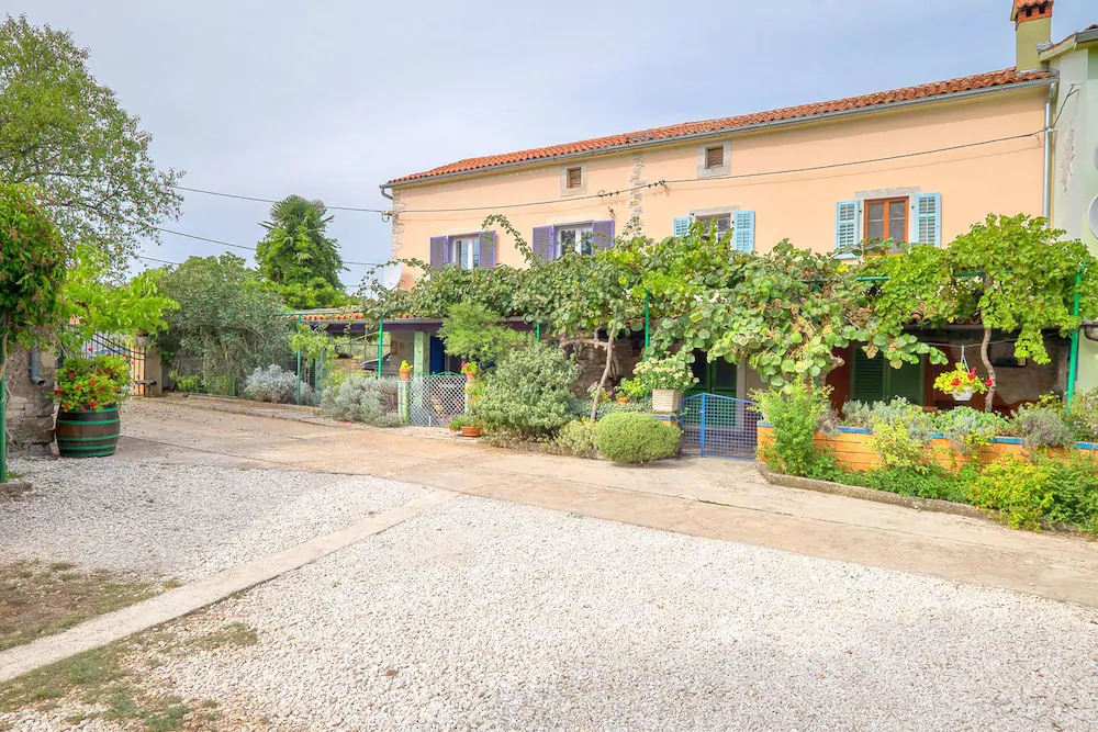 Villa Valtura