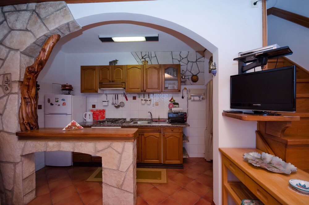 House Heliosh