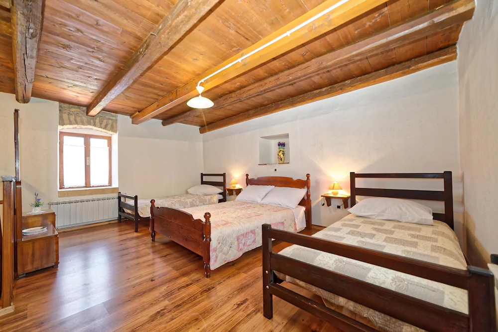 House Percan Ivica