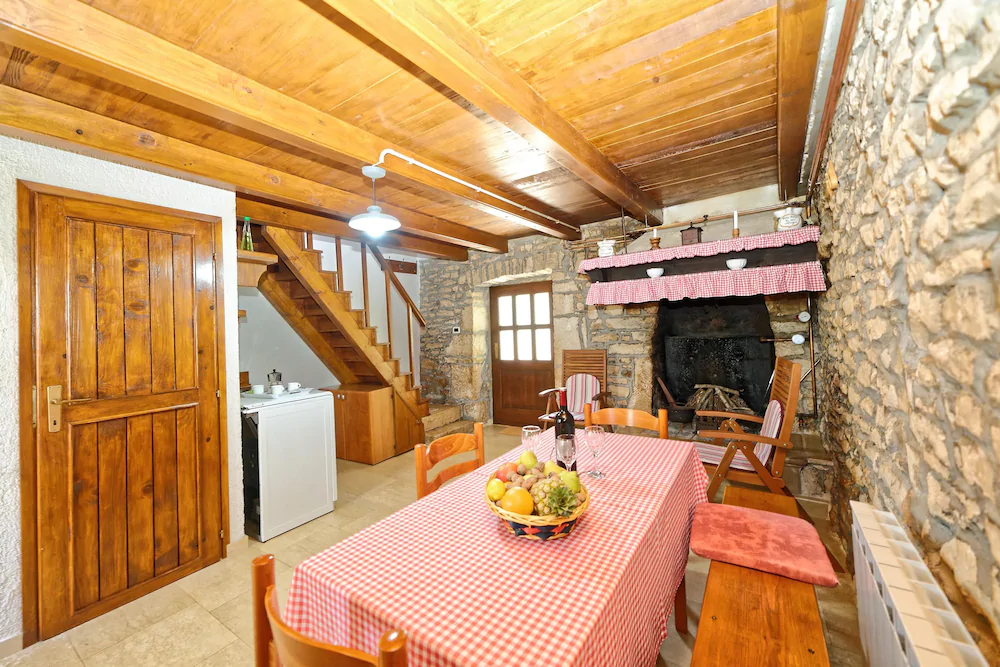 House Percan Ivica
