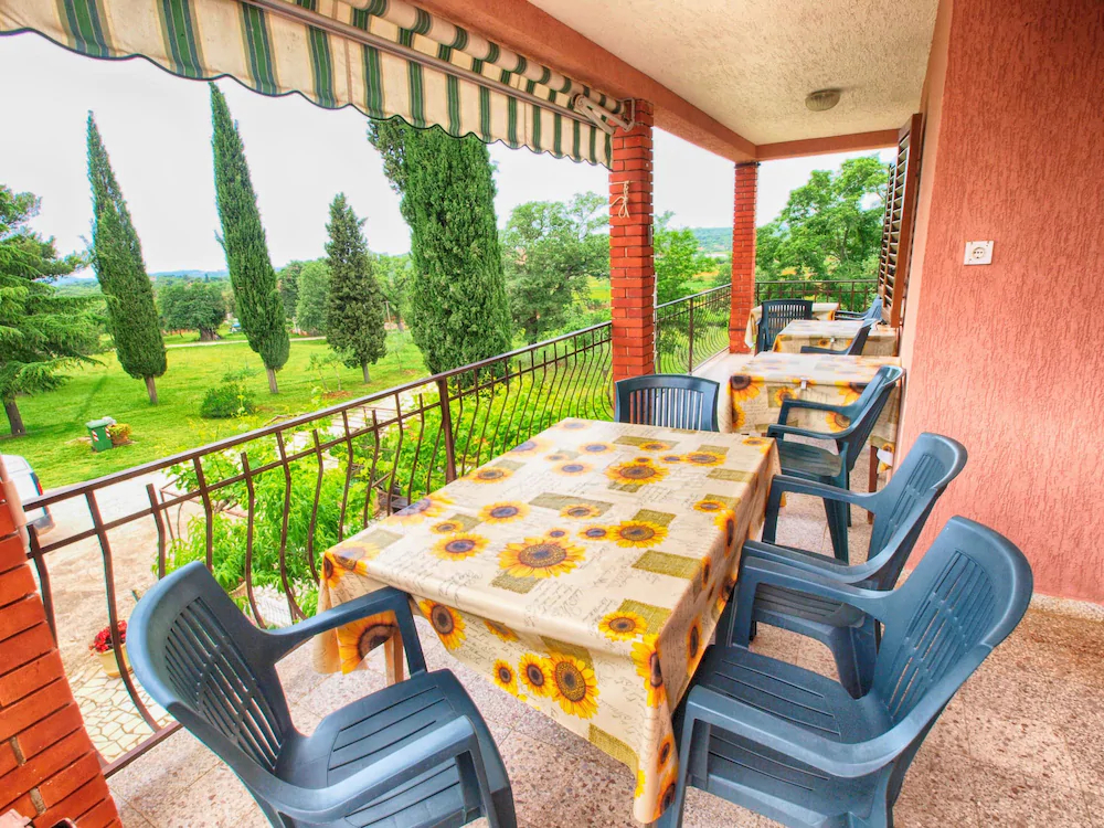 Apartment Neven 810