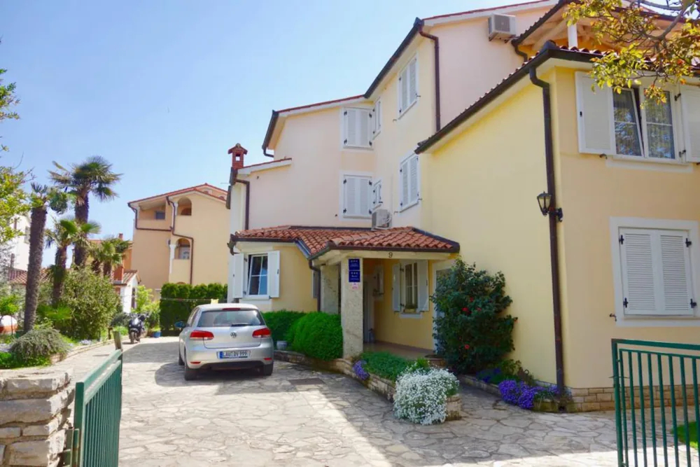 Apartments De Martini