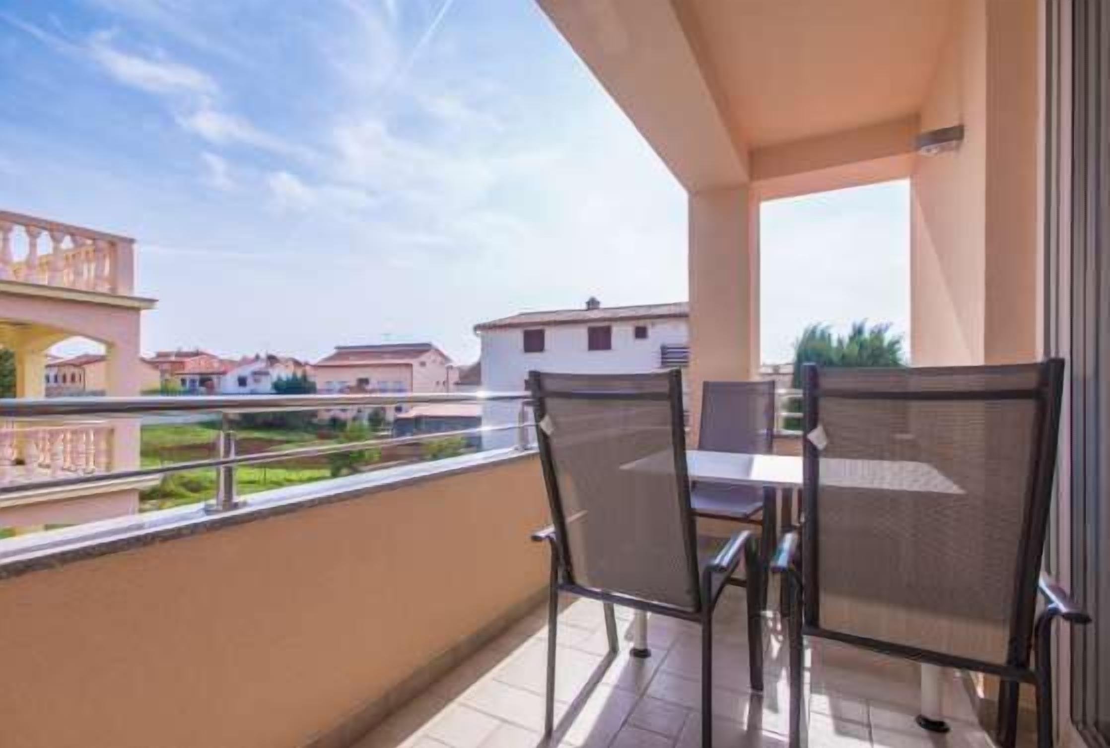 Apartments Dragica 927