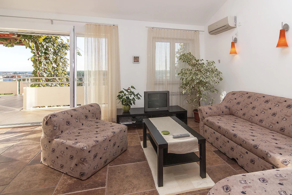 Apartments Levan Ceja