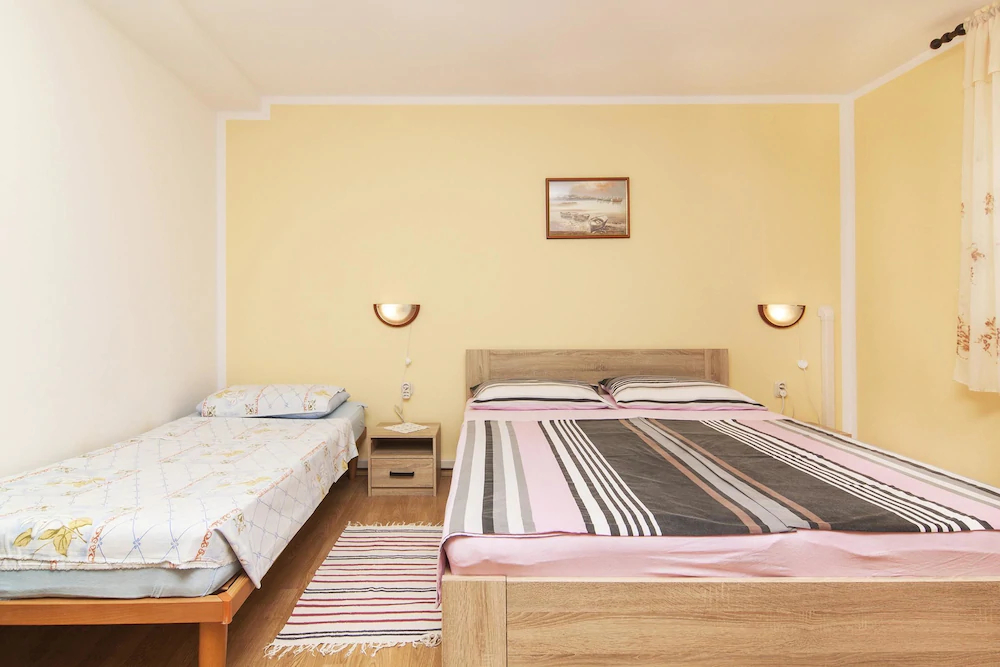 Apartments Mirjana
