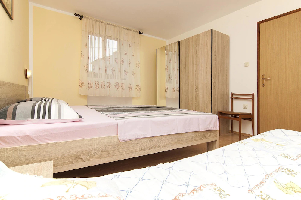 Apartments Mirjana